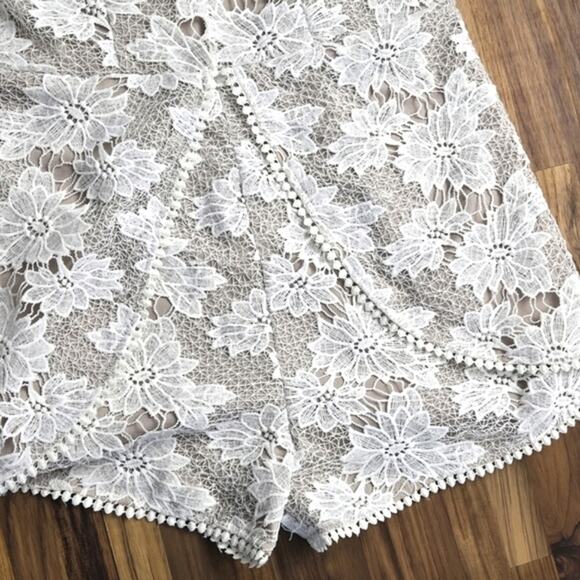 Dotti Women’s Lace Dress White Crochet Button Back Fairycore Y2K Cottage 14 NWT - Picture 3 of 8